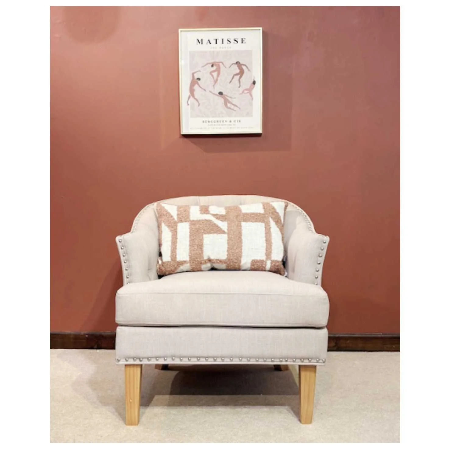 taupe chair 01.jpg
