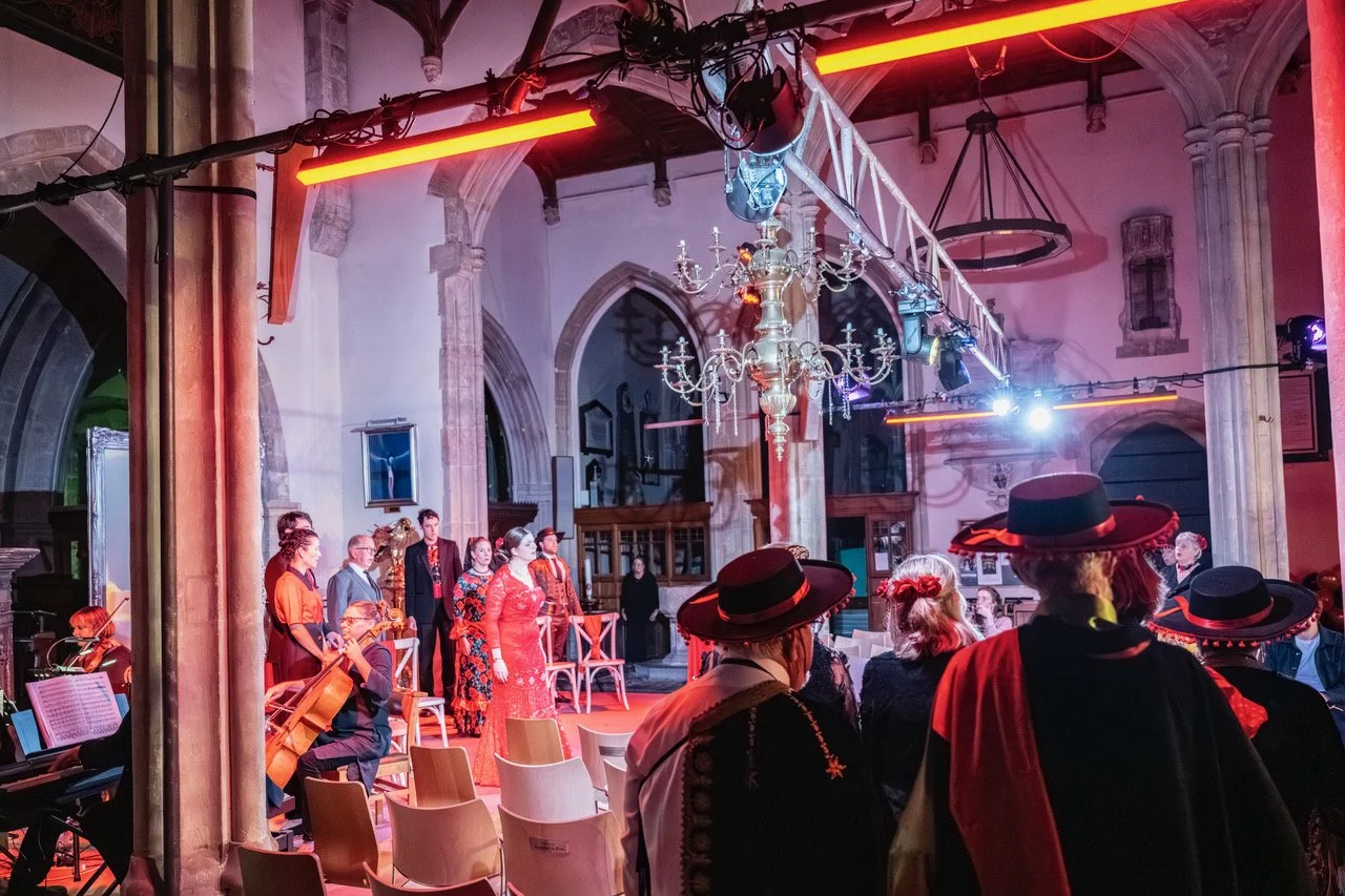 Violetta, chorus, orchestra Flora's party.jpeg