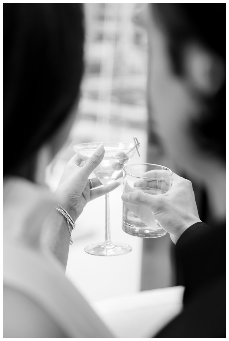 chicago-engagement-session-in-black-and-white