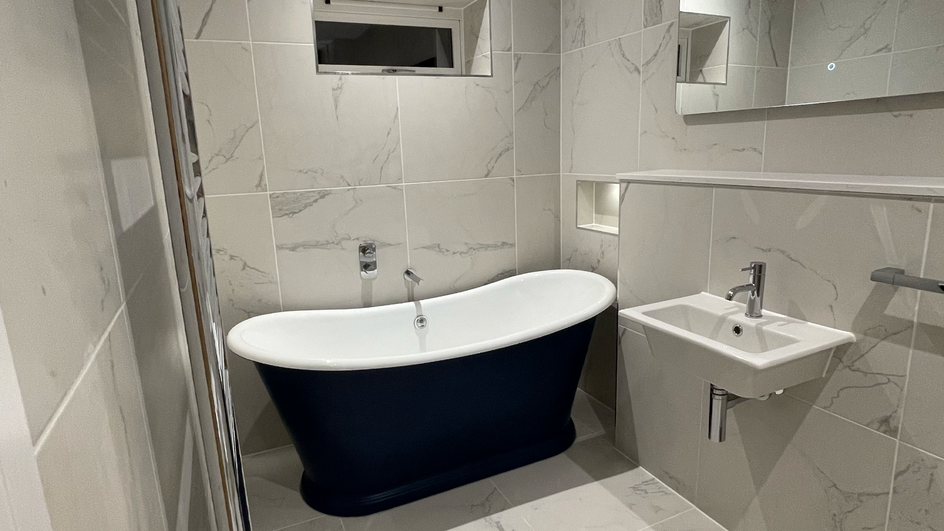 Family bathroom in a luxury 4 bed bungalow in Somerset
