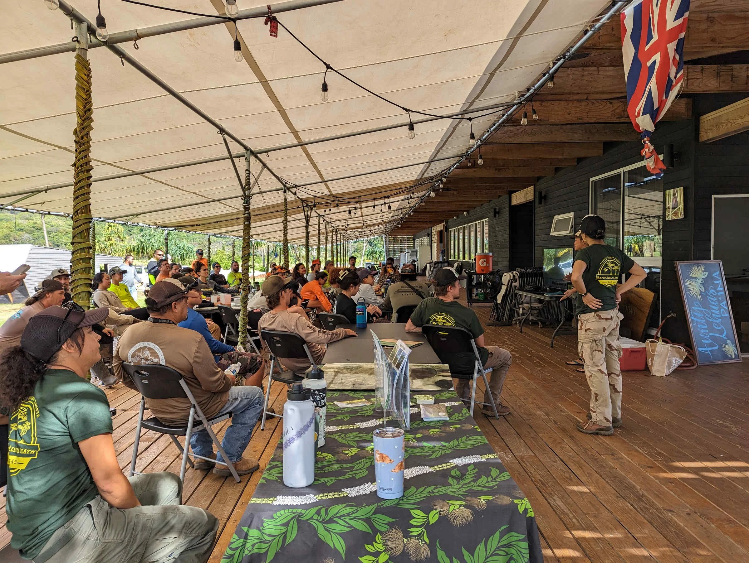April 18, 2024 - Albizia workshop hosted at Kākoʻo ʻŌiwi for KMWP Associate Partner, Heʻeia National Estuarine Research Reserve, to train their staff on the control and management for albizia.