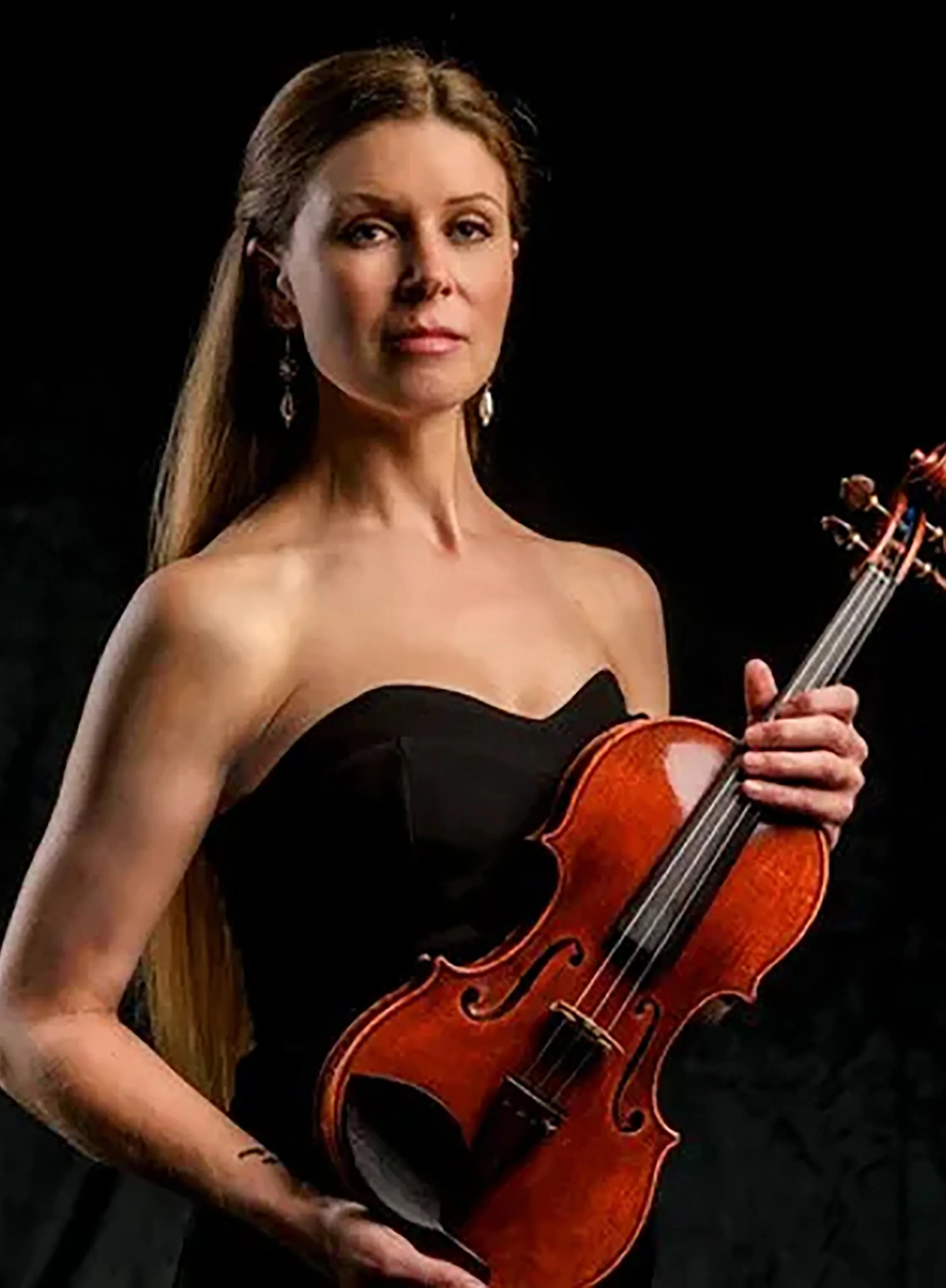 Tara Planeta violin portrait Music Teacher Guild