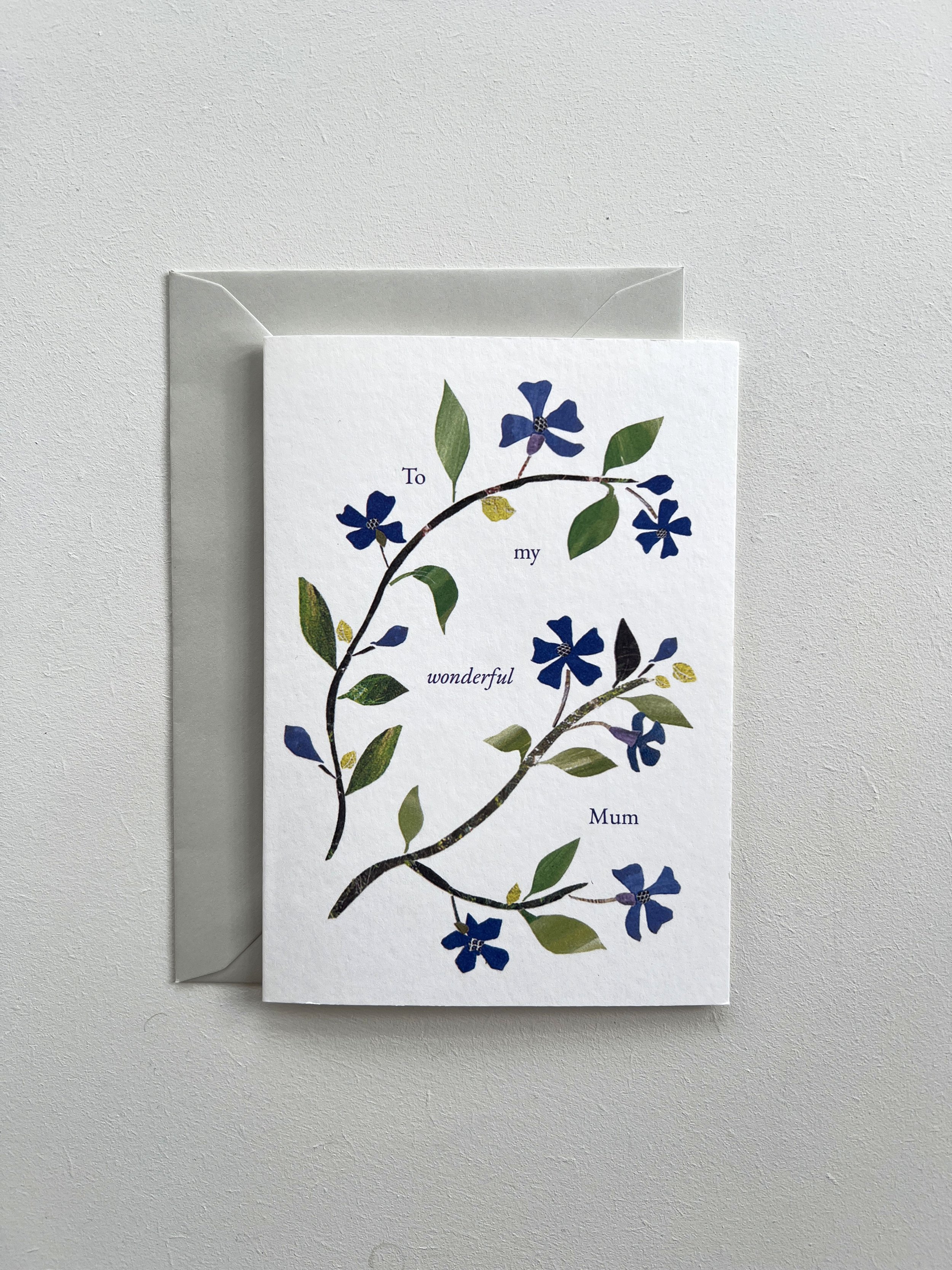 "Wonderful Mum" Floral Card