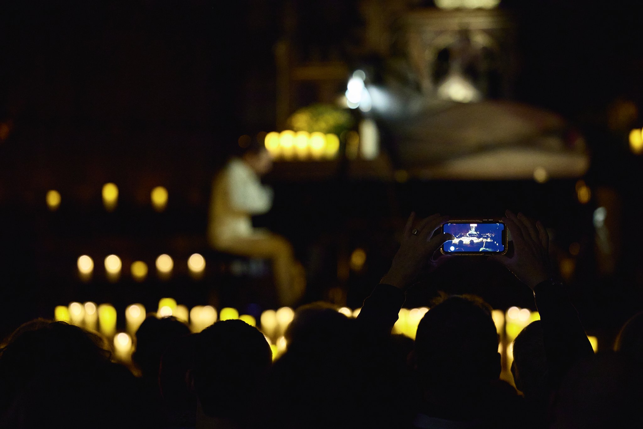 Vivre la magie d'un concert à la bougie : l'expérience musicale inoubliable