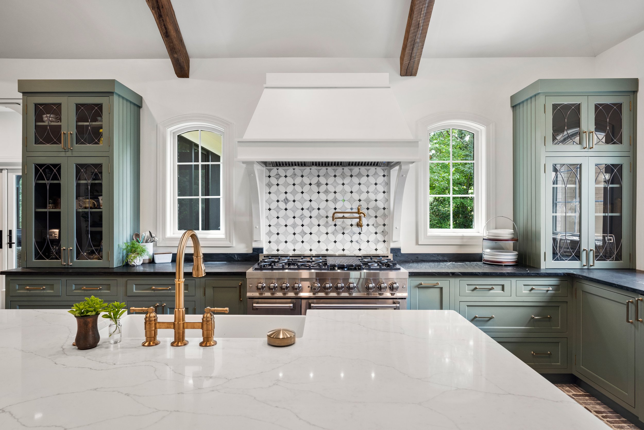 Valerie Drive - Owner's Choice-2.jpg