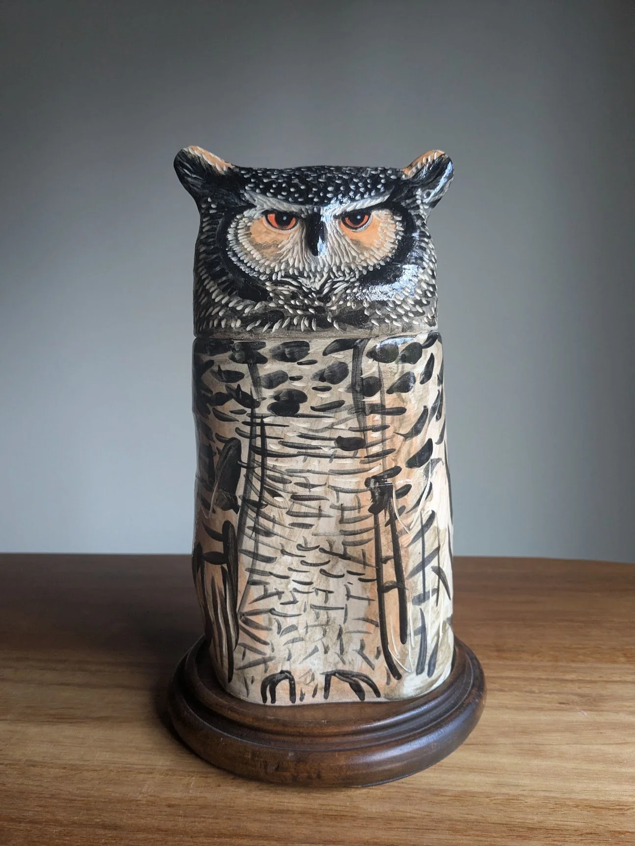 "Bird of Prey" - Great Horned Owl
ceramic canopic jar on vintage stand 11"x6.5"
