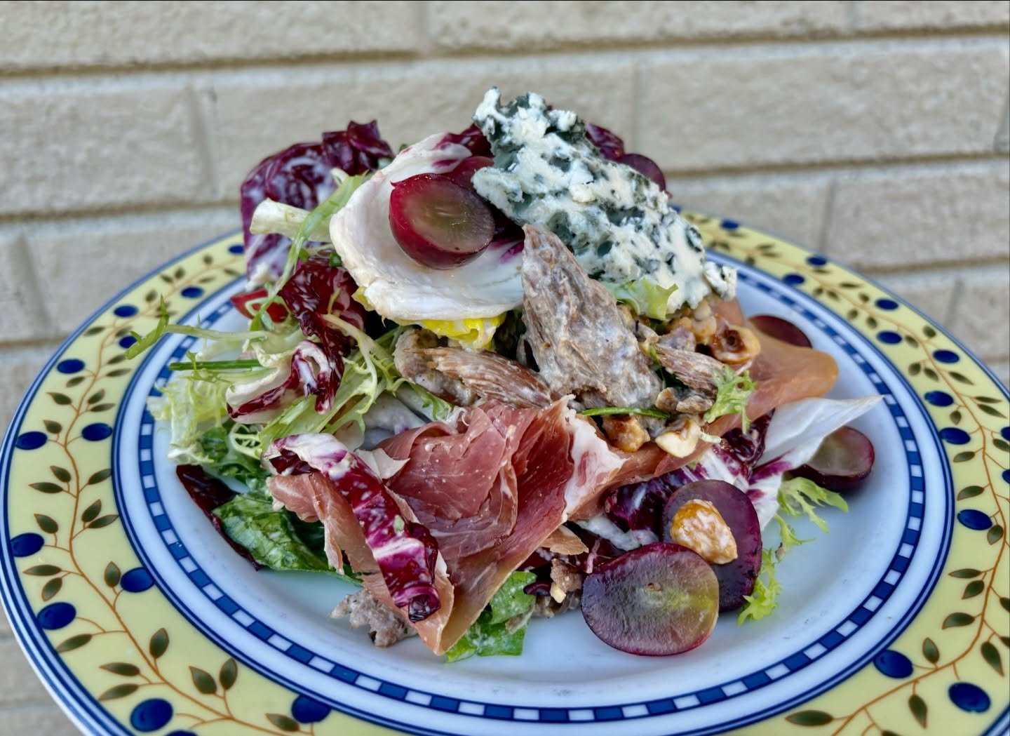 Y&rsquo;all are loving it tonight! Here&rsquo;s what we have on special this weekend and only while it lasts&hellip; 

Radicchio Salad with duck confit, Roquefort vinaigrette, roasted grapes, and hazelnuts 

Heritage pork ribeye with lyonnaise potato