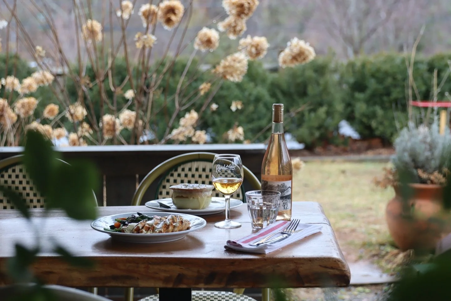 Golden hour, good vibes, and moments you wish you could bottle up forever. Our patio is your place to meet. The laughter comes easy and time slows down in all the right ways. 

You&rsquo;re where your meant to be. Rendezvous was made for you! 🎟️