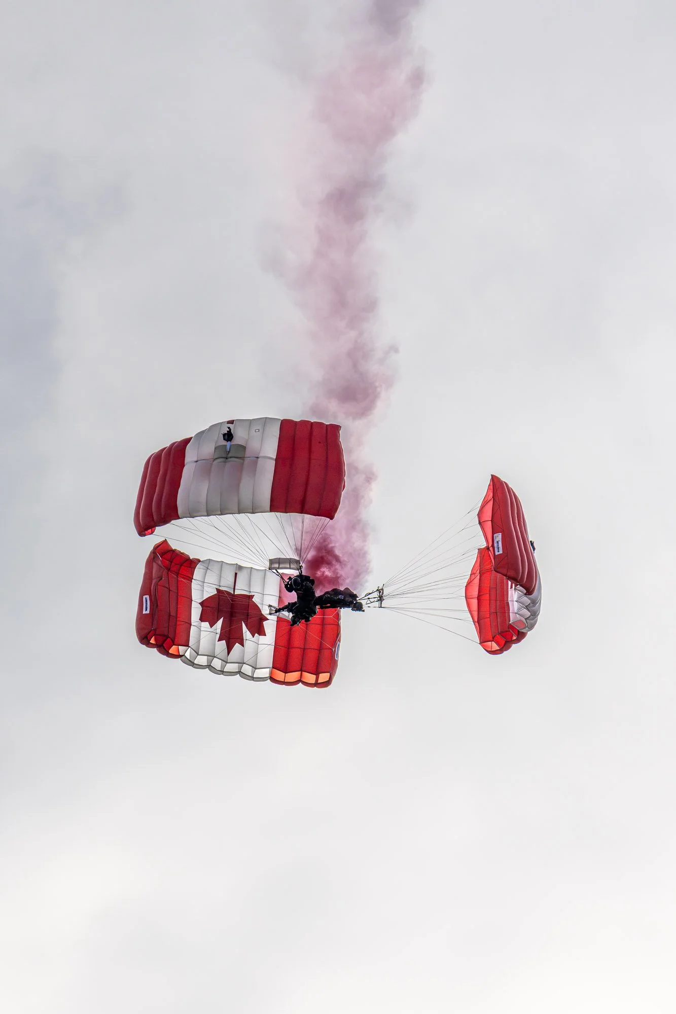 sanicole-sunset-airshow-2026-canadian-skyhawks-parachute-team-photography-lensjens-5.JPG