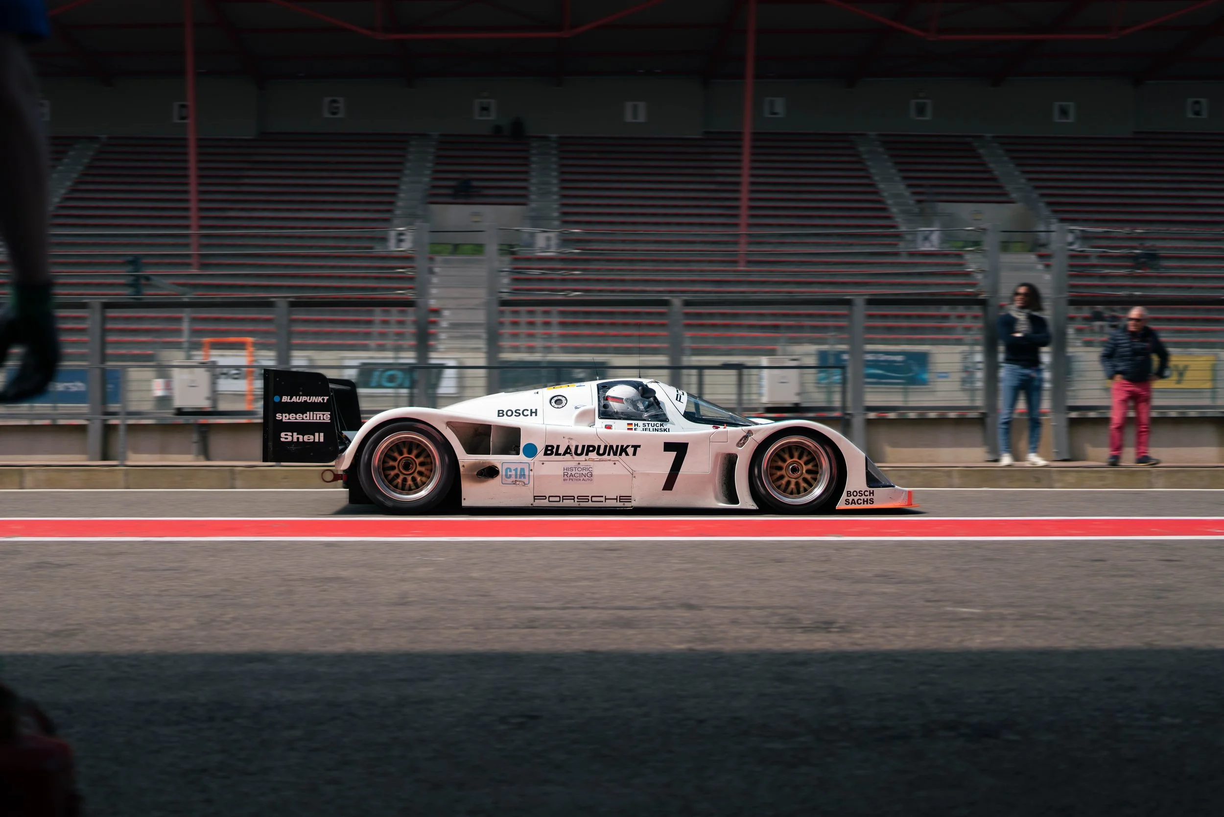 _JVH2452-Edit-2-2.jpg