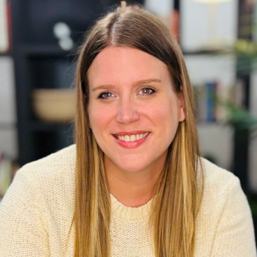 Shannon Theobald LPC and founder of Thrively Co. bio photo