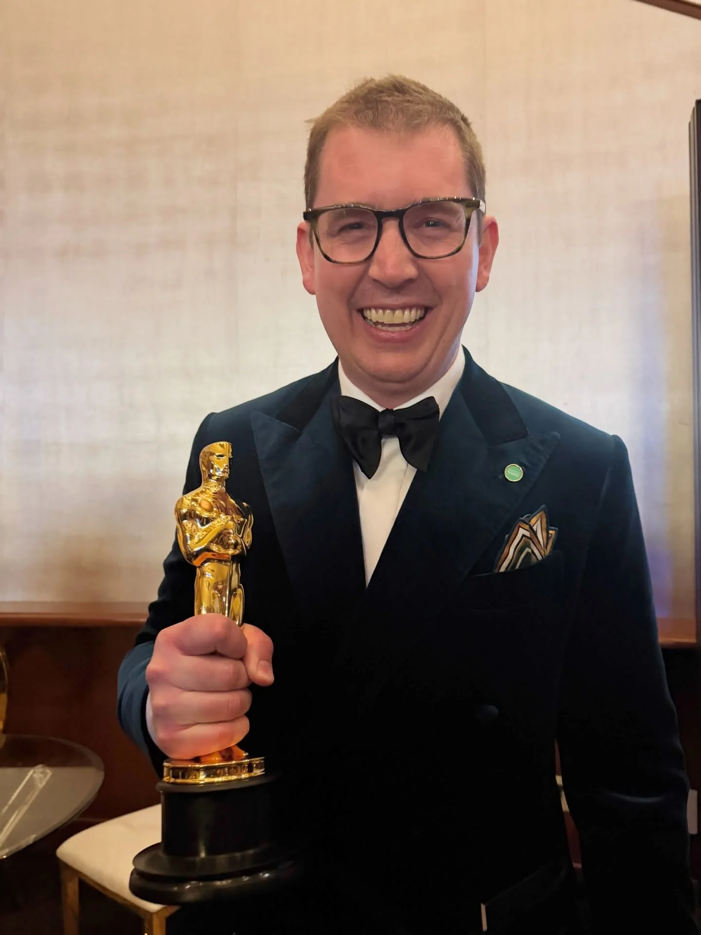 Client Spotlight: Eric Nichols

I had the pleasure of making a couple of pieces for Eric, including this incredible velvet dinner jacket. 

Eric just took home an Oscar as Executive Producer for his documentary short, &ldquo;All the Empty Rooms&rdquo