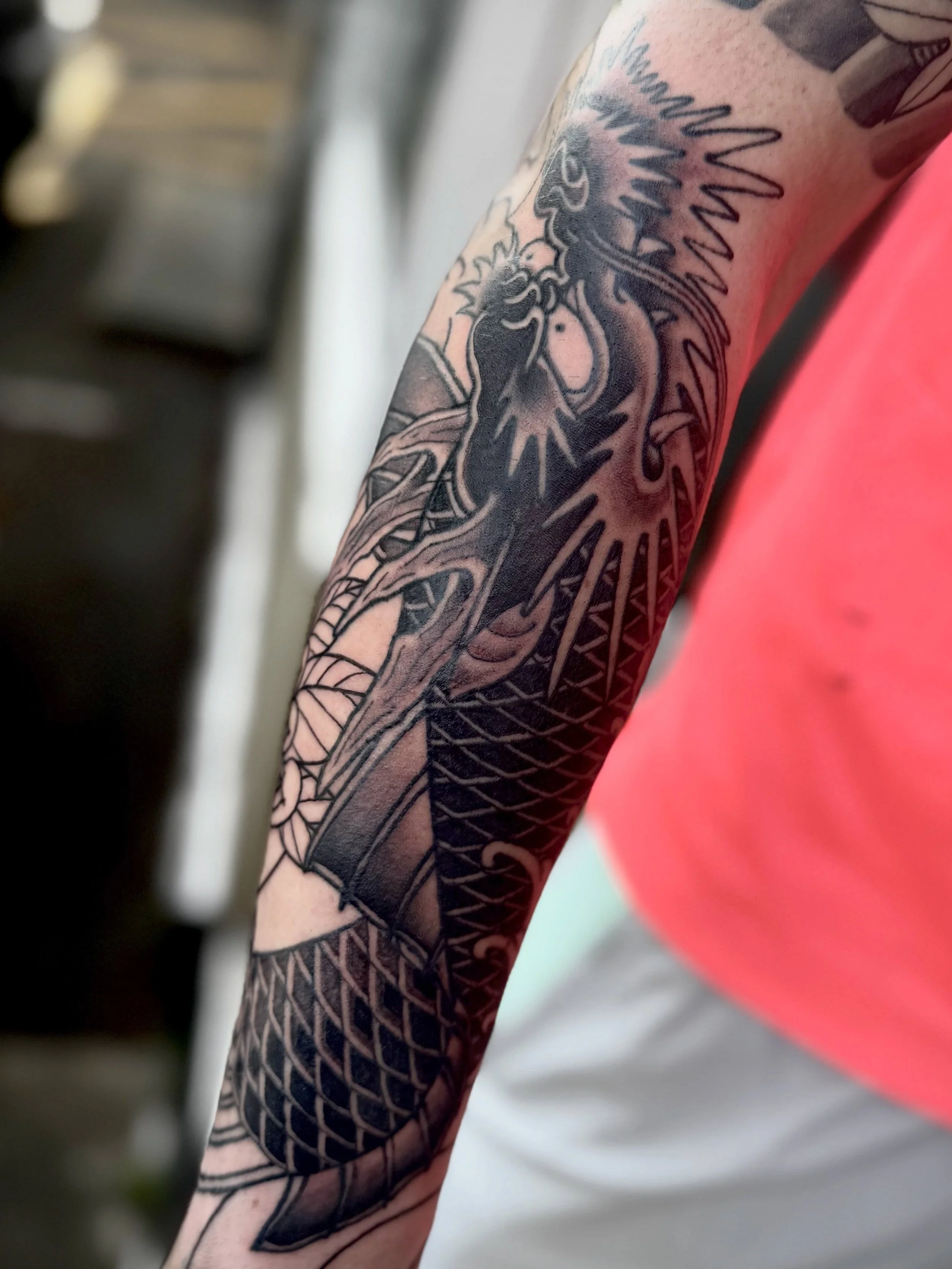 Still shot and video from Elliot&rsquo;s tattoo I posted yesterday! 

Elliot is was back in last week to get more on his Japanese sleeve. We stuck on a chrysanthemum and free handed some background, and then completed the dragon koi!

Cheers mate! 👊