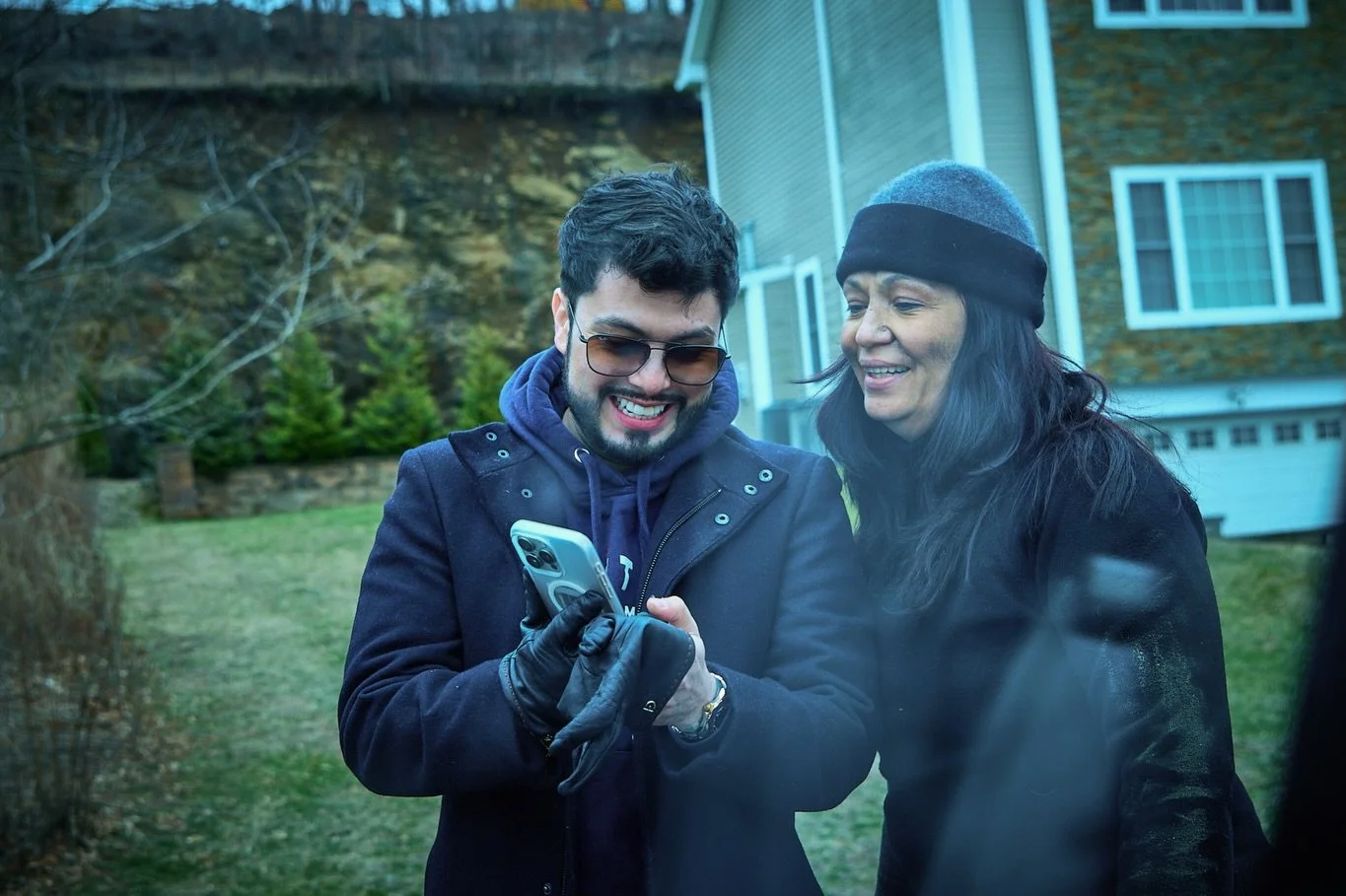 Hace unas semanas mi gran amigo @pocholcaj cumpli&oacute; su sue&ntilde;o de grabar una pel&iacute;cula que adem&aacute;s cuenta su historia 🙌🏻 Y me invit&oacute; a hacer parte de este hermoso proyecto, pero lo que m&aacute;s me gust&oacute;  de es