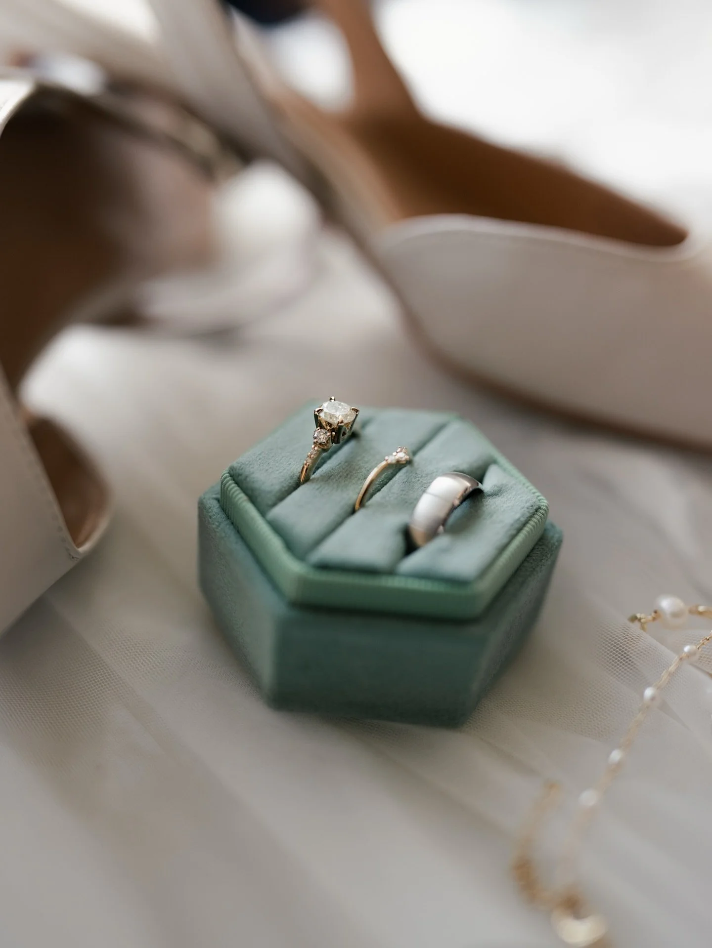 We remember A &amp; M&rsquo;s engagement photoshoot like it was yesterday 🥹 how did time fly by so fast? So happy to see these two tie the knot and have the best day! 

Hope you enjoy these sneak peeks! 

#wedding #weddinglook #bride #vancouverweddi