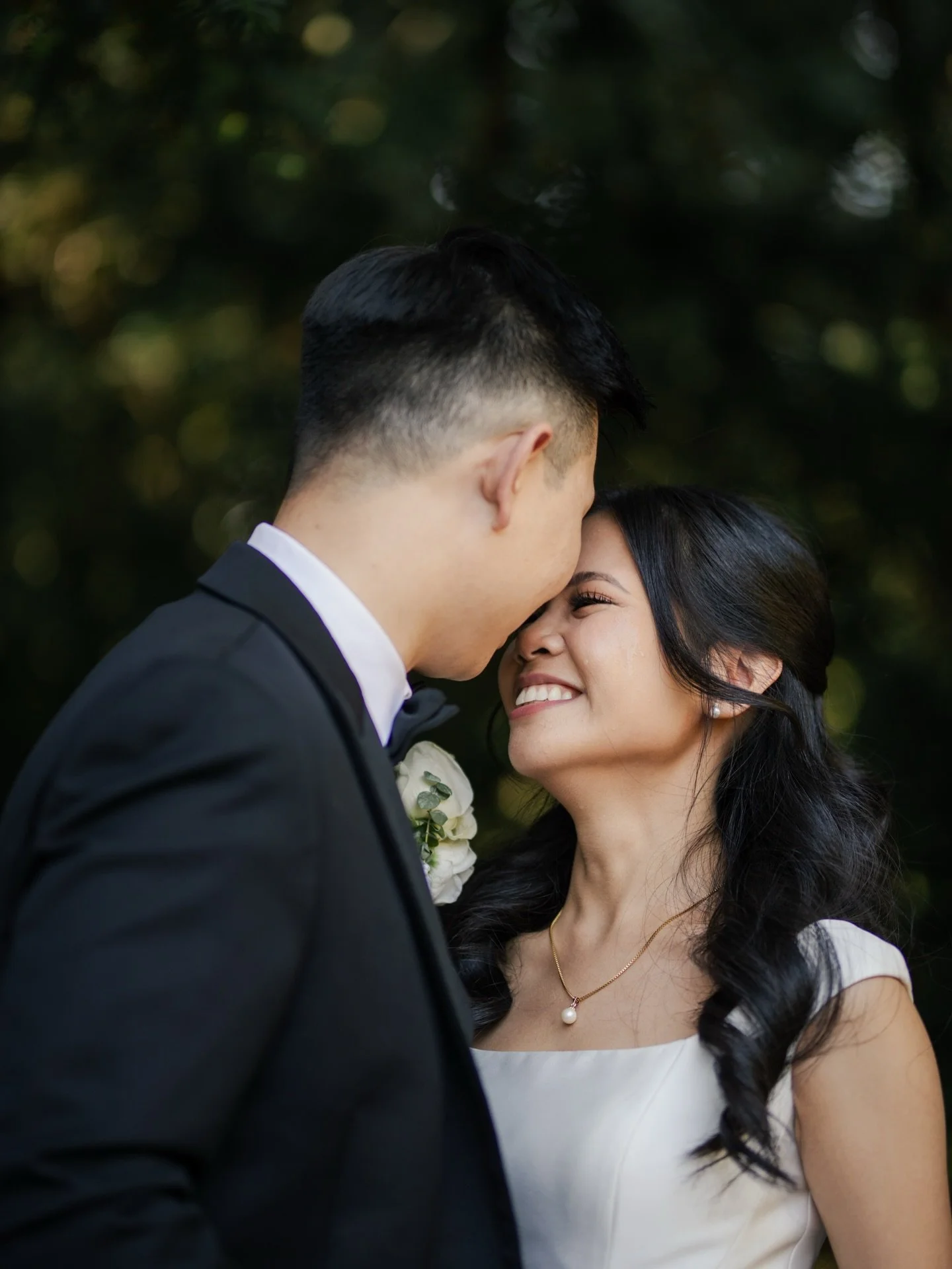 When he makes you laugh and cry all in the same hour 😋.

Throwing back to D &amp; JP&rsquo;s special day!

Planner: @onaevents
Photography &amp; Videography: @hello.asteria
Makeup &amp; Hair: @theloveteam_official
Florist: @mistyblue.ca

#weddingvid