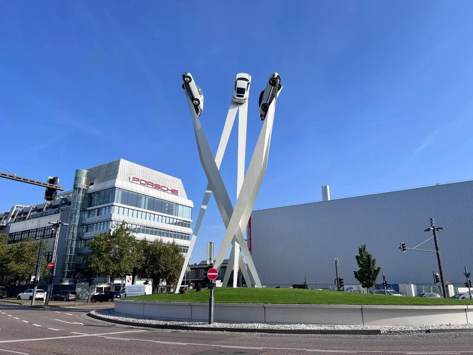 【2026 德國自由行】斯圖加特保時捷博物館攻略：門票優惠、必看車款、交通方式與LEZ環保區注意事項