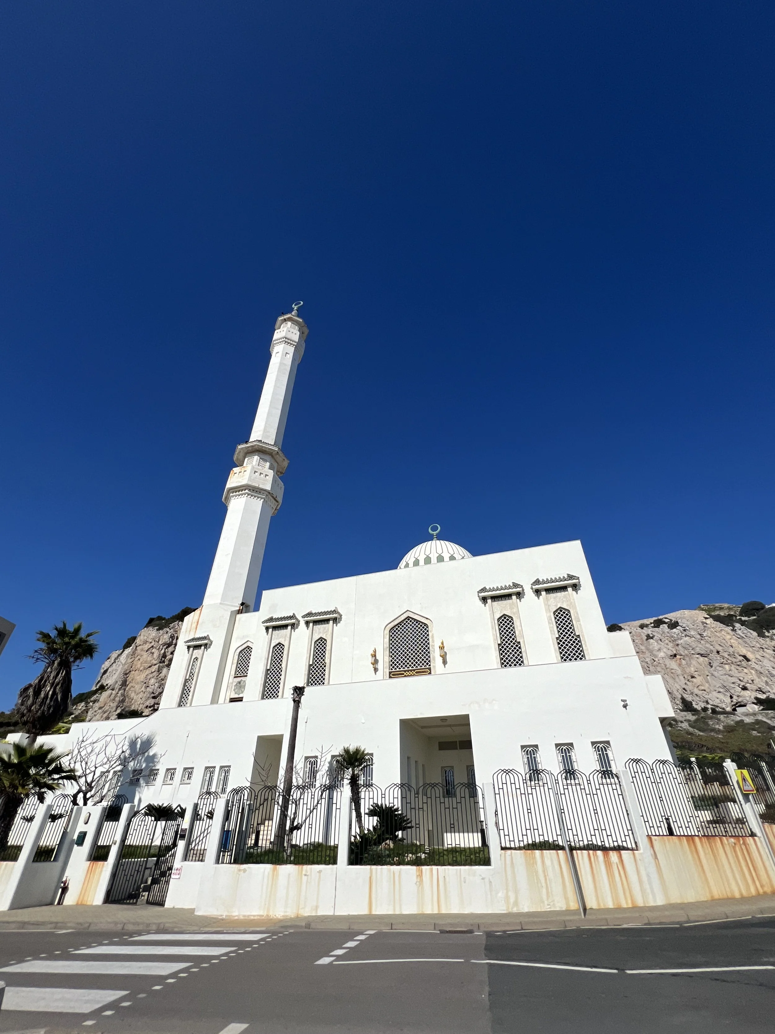 直布羅陀最南端 Europa Point 的白色清真寺