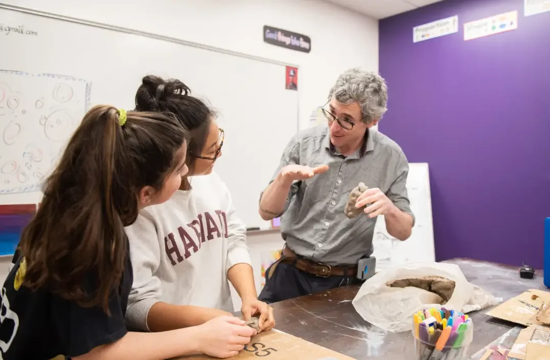 Executive Function Tips for Tackling College Applications