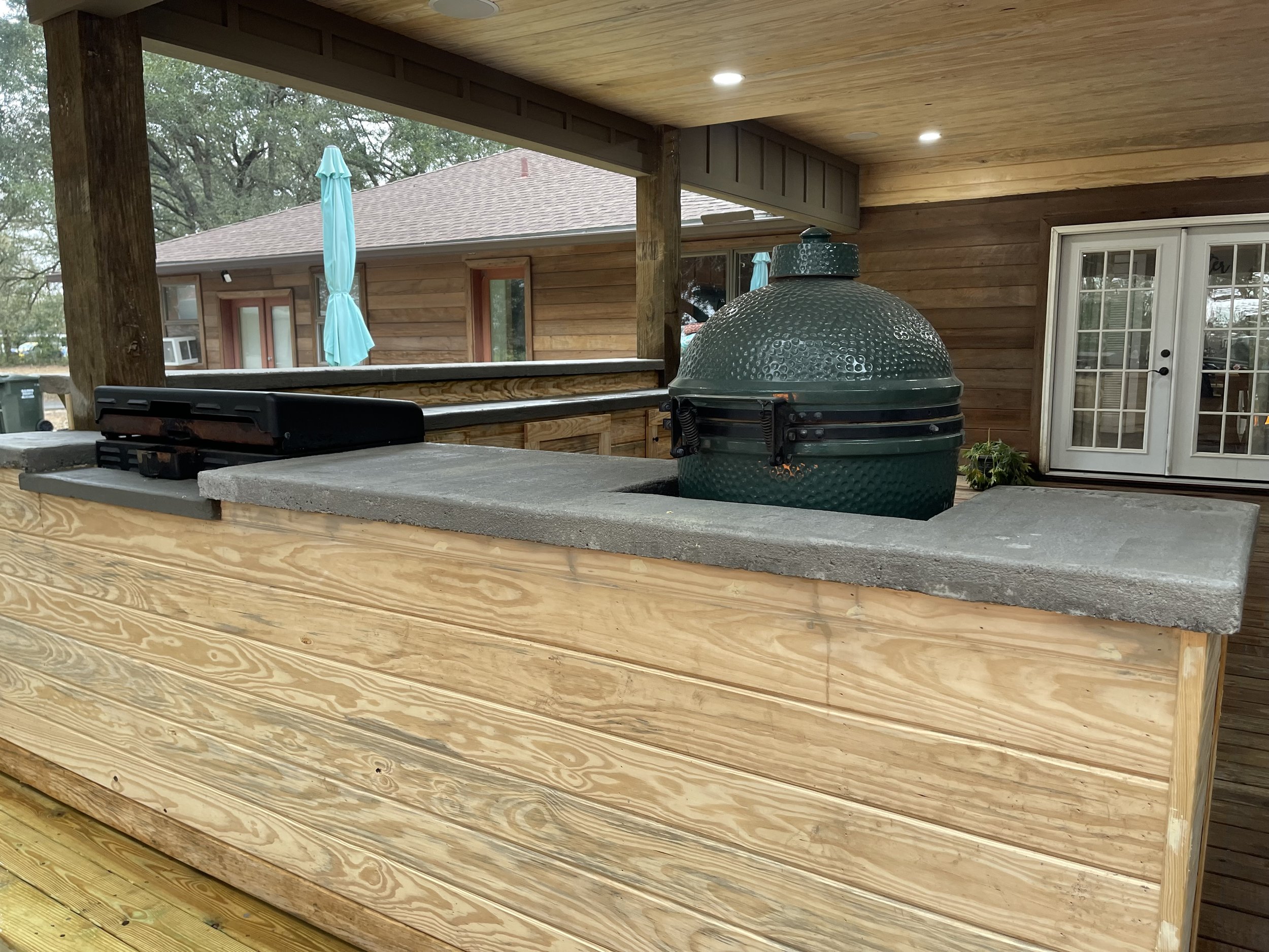 Outdoor Kitchen & Entertainment Area - Robertsdale, AL (Baldwin County)