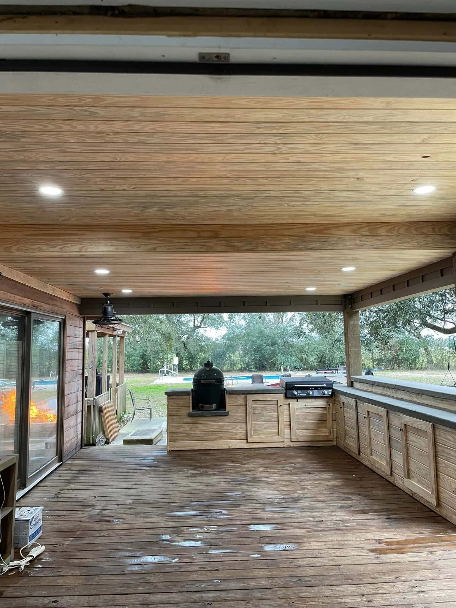Modern And Sleek Finish Outdoor Kitchen Remodel in Robertsdale, AL by Sovine Construction project photo 5