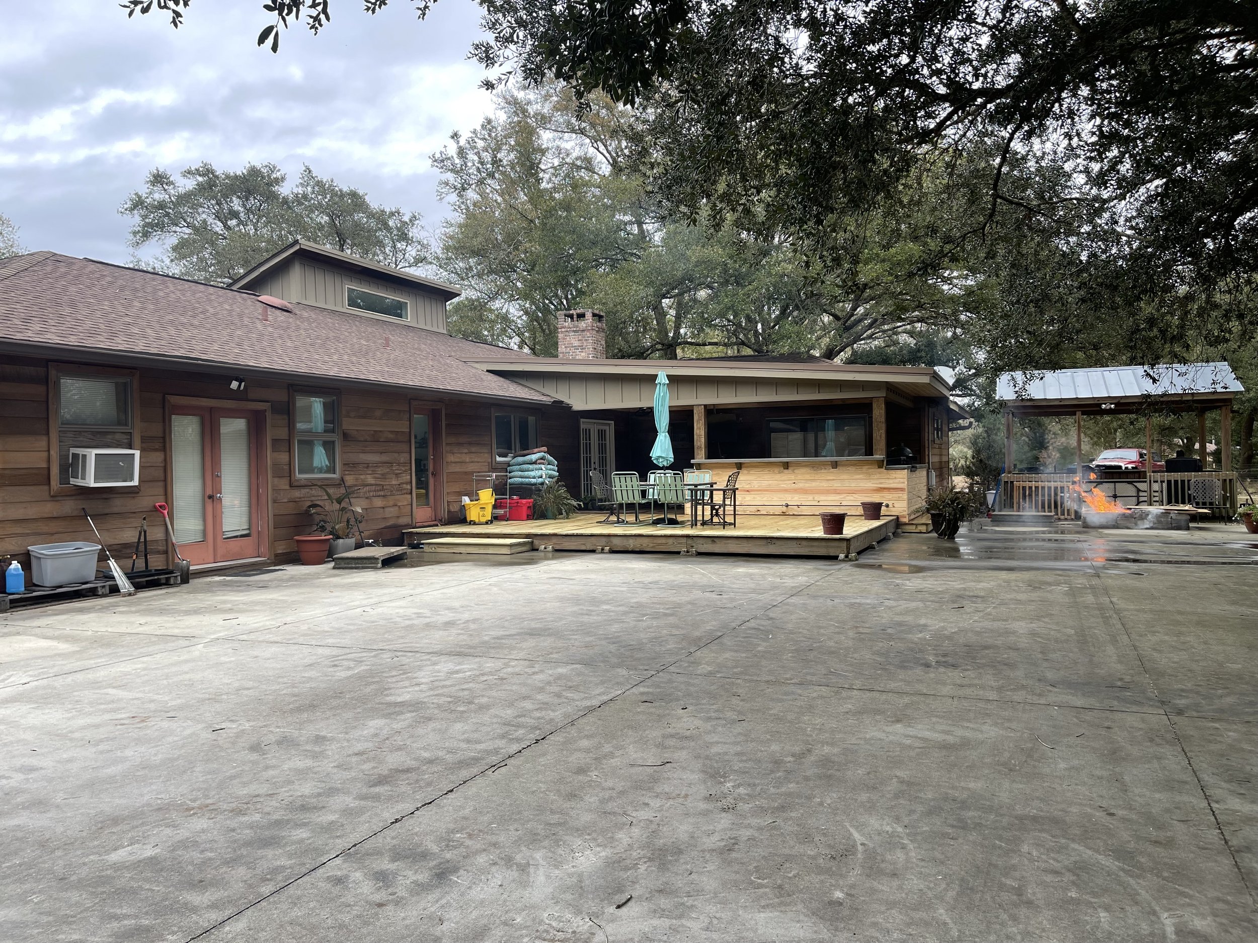 Outdoor Kitchen & Entertainment Area - Robertsdale, AL (Baldwin County)