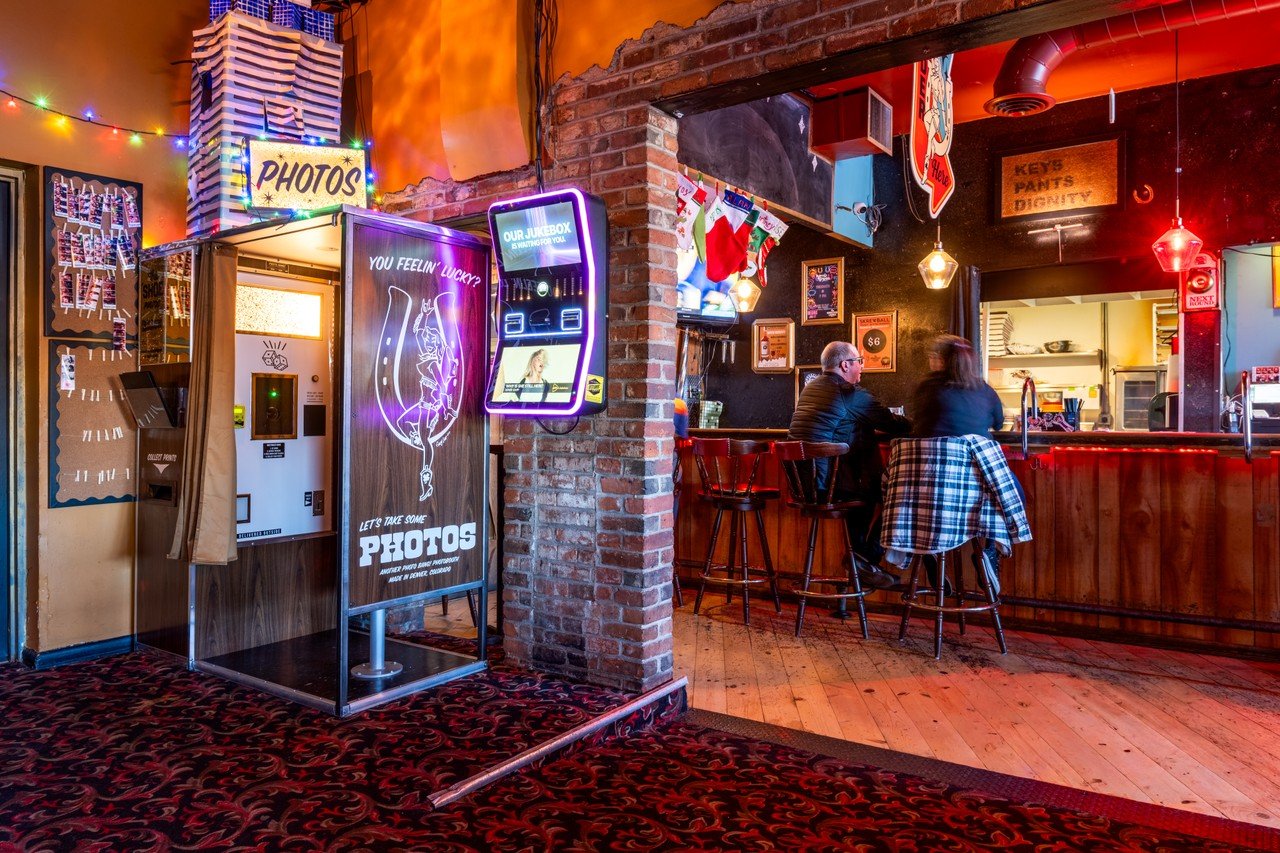 Make-Regulars-Horseshoe-Rosy-Heart-Photo-003.jpg