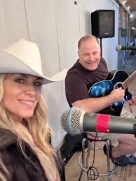 Live Music with Ali & Kenny