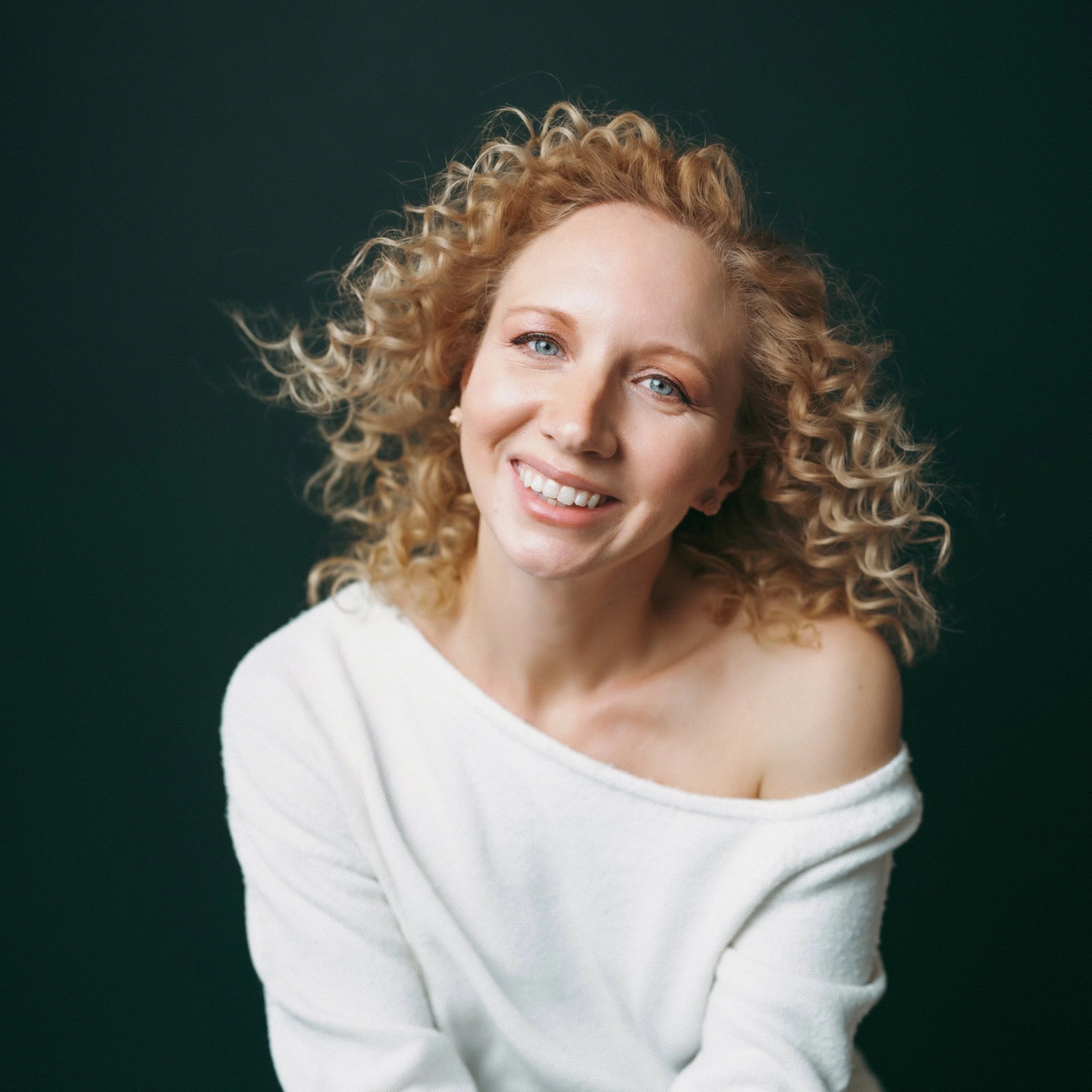 Rebecca Danzenbaker author smiling