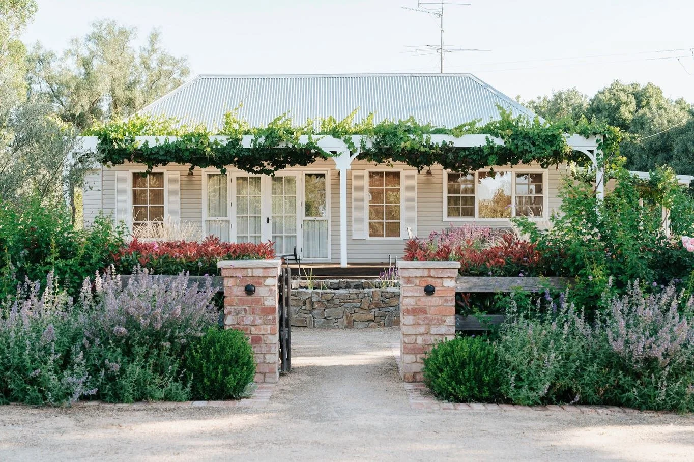 10 years in the making and we&rsquo;re still loving it! 😍

What began as a blank canvas has evolved - season by season, year by year into a garden full of life, colour and beauty 🍁