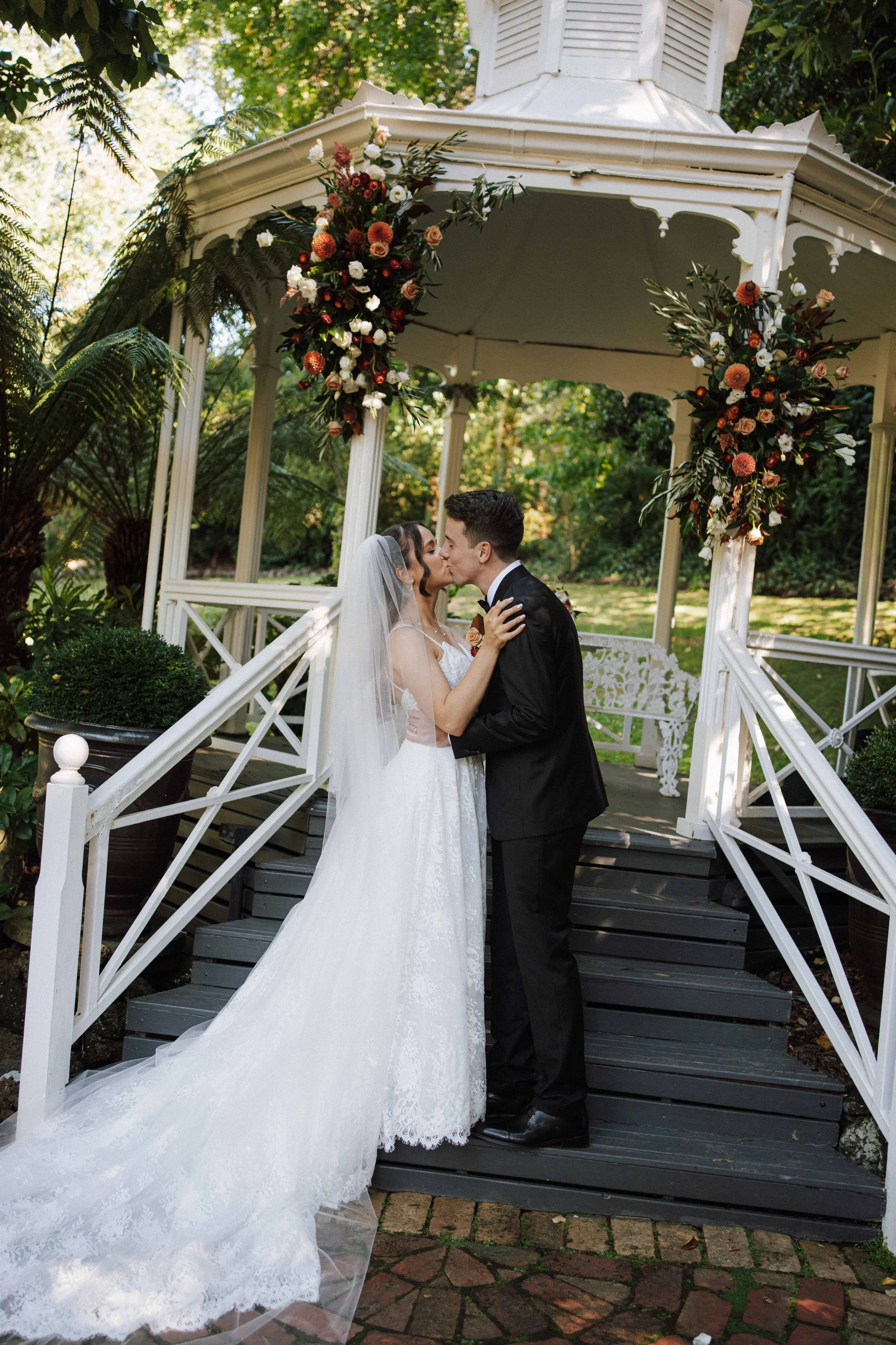 Alanah_Euan_melbourne_wedding_photography_Nathania_springs_reception_monbulk_victoria_moody_romantic_fun_firstdance_christian_religious_traditional_photorun_editorial_bridalparty_nature_natural_younglove-223.JPG