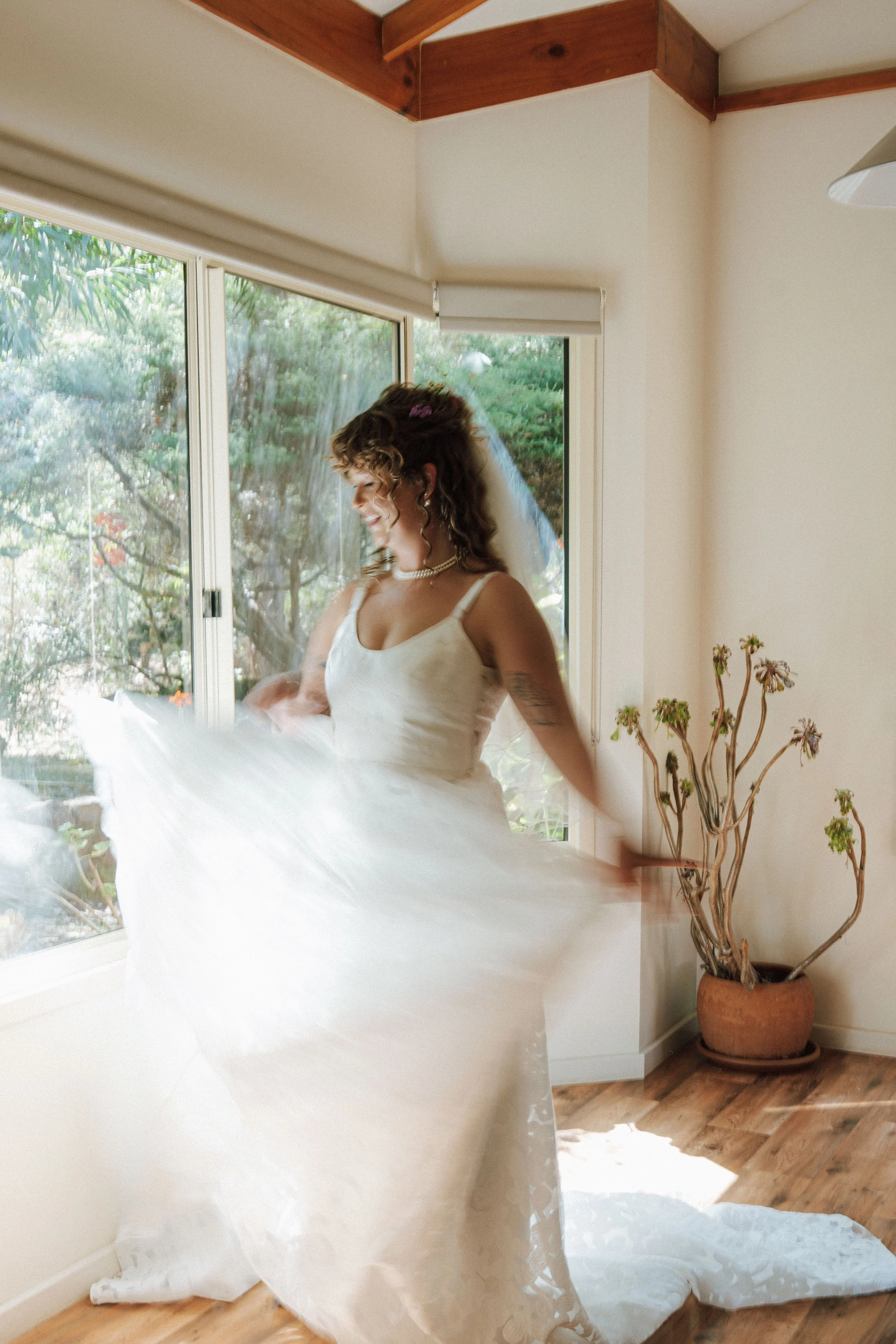 Georgia + Lachie's Gallery-76.JPG