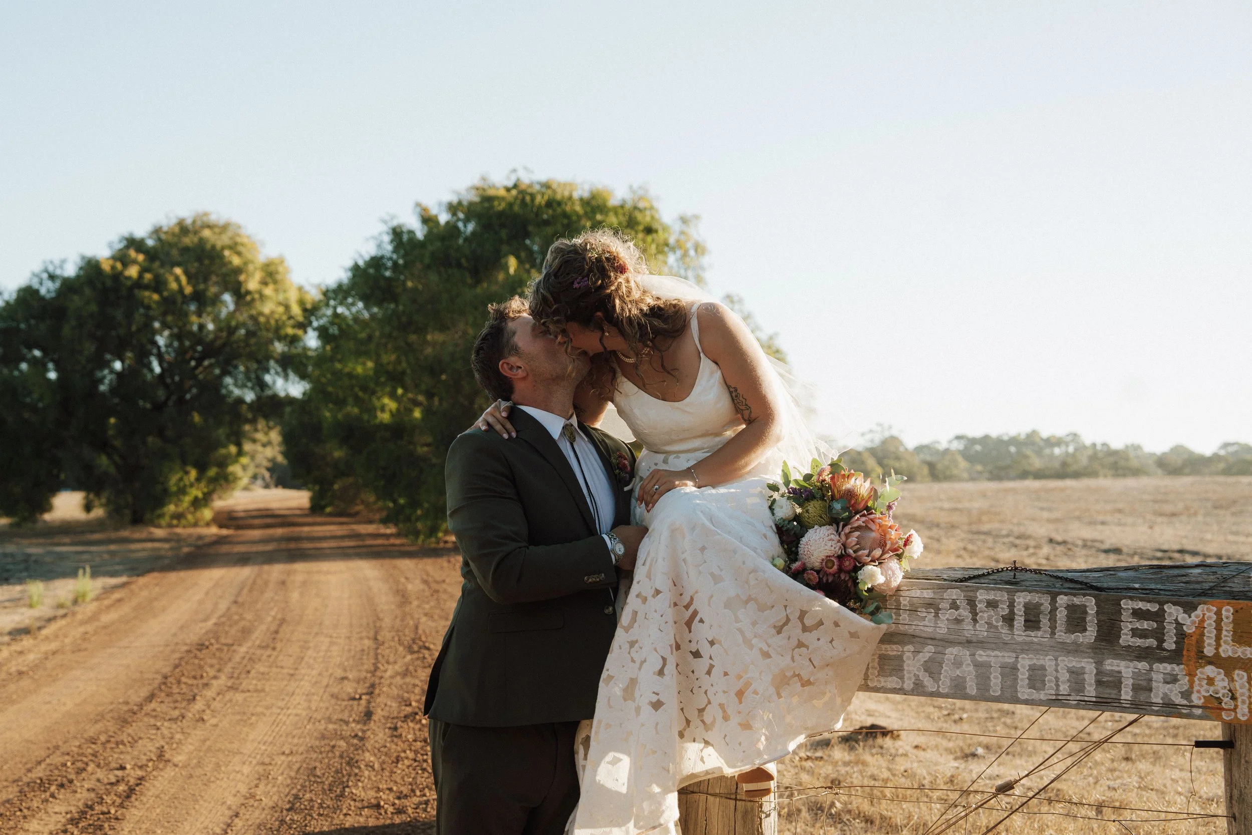 Georgia + Lachie's Gallery-365.JPG