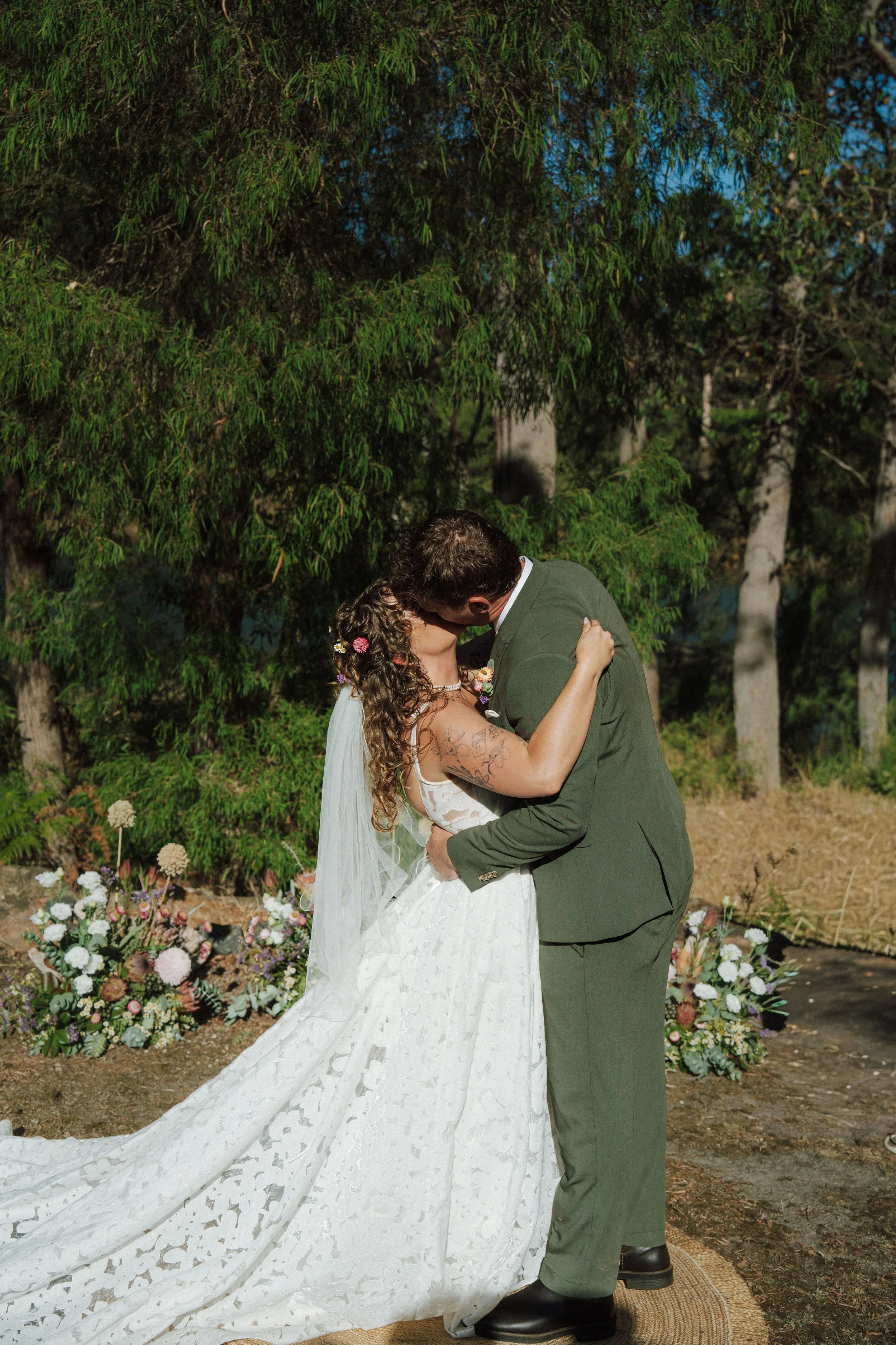 Georgia + Lachie's Gallery-252.JPG