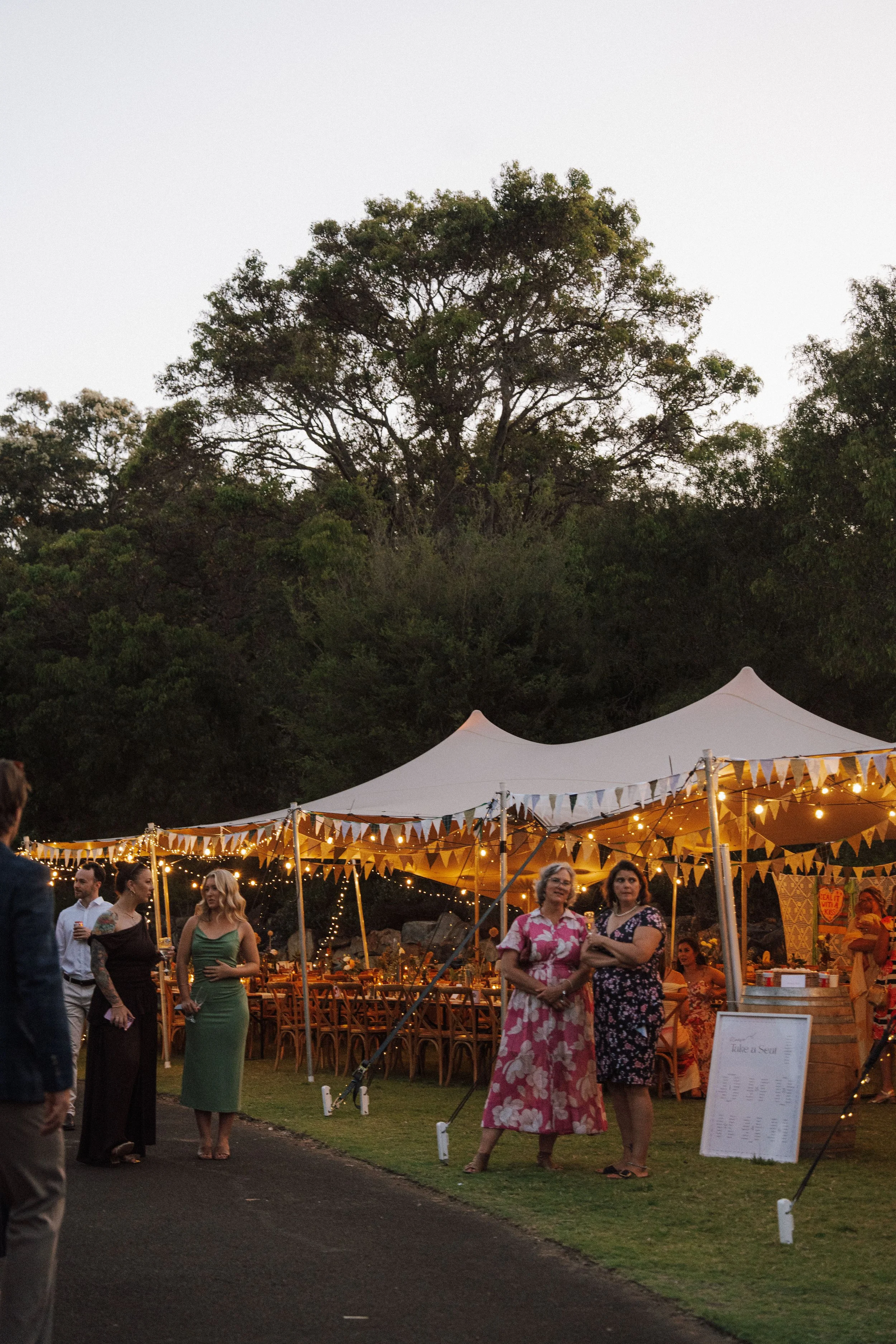 Georgia + Lachie's Gallery-474.JPG