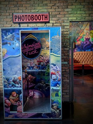 B&amp;T Photobooth &amp; Private Dining Room