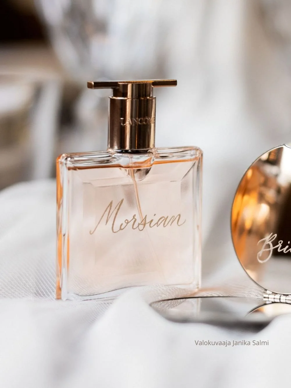 Morsian -lasikaiverrus hajuvesipullo
