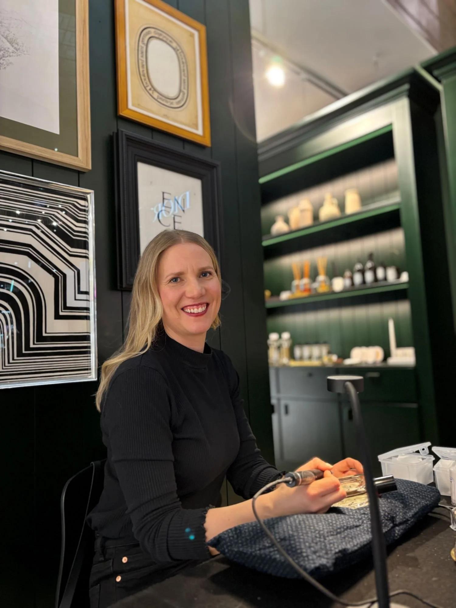 Calligraphy-engraver-Finland