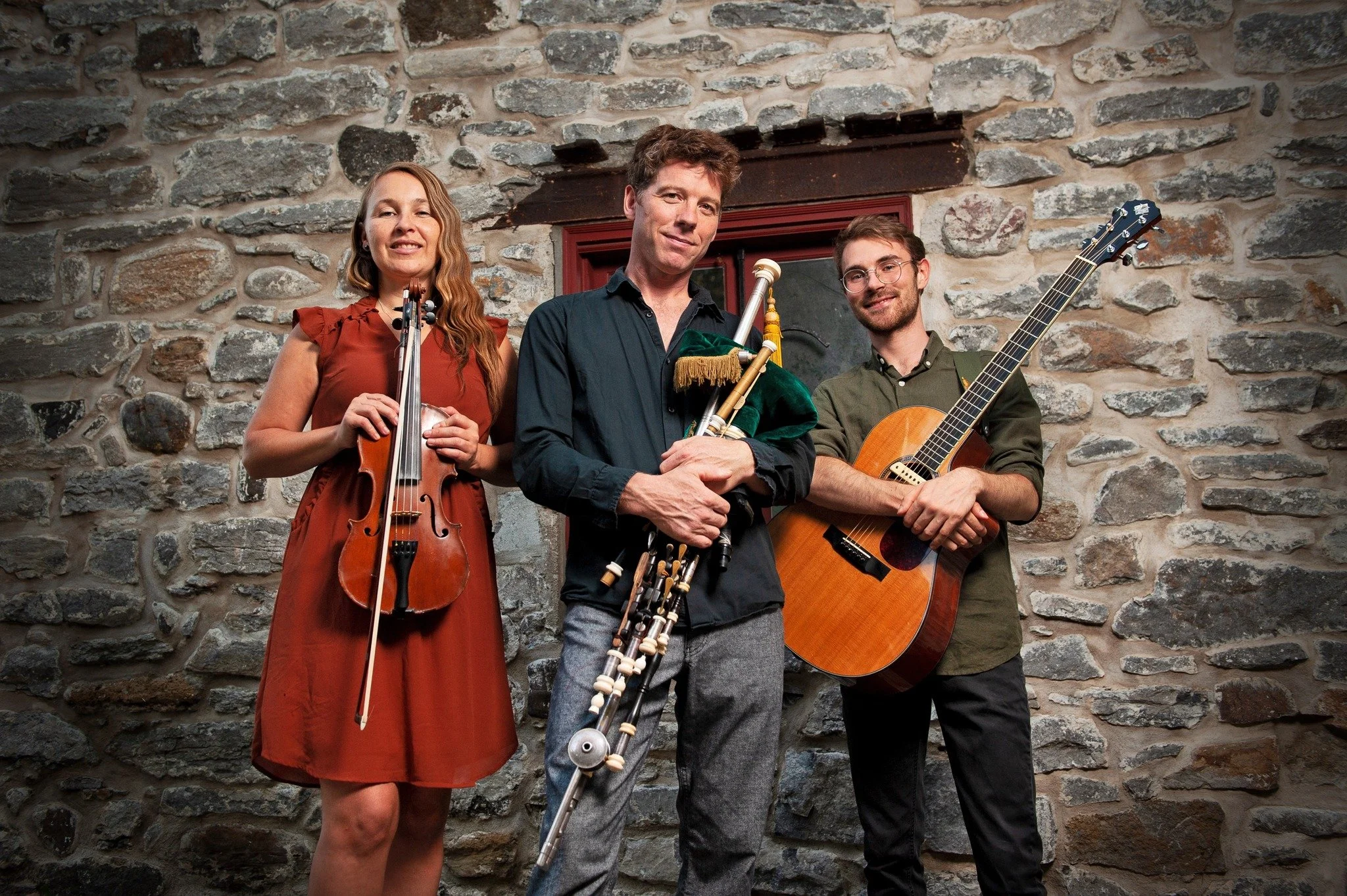 The Cedar Presents
An Evening with GROSSE ISLE
Tuesday, March 17, 2026 / Doors: 7:00 PM / Show: 7:30 PM
All Ages
Seated

Grosse Isle is a trio of traditional musicians from Qu&eacute;bec and Ireland, comprising Irish uilleann piper Fiachra O&rsquo;Re