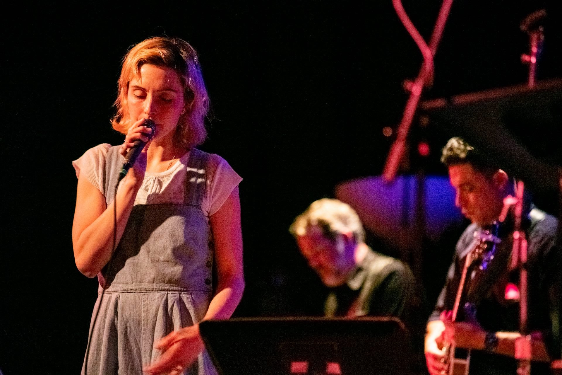 The Cedar Presents
ROMA DI LUNA &amp; FRIENDS with Mary Hanson Scott and Crystal Myslajek
Sunday, March 15, 2026/ Doors: 4:30 PM / Show: 5:00 PM
All Ages
Seated

Roma di Luna is reuniting for a special benefit concert to raise funds for Immigrant Leg