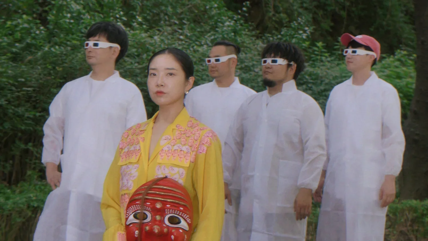 INSUN PARK &amp; GENERALS WITH BLACK WIDOWS