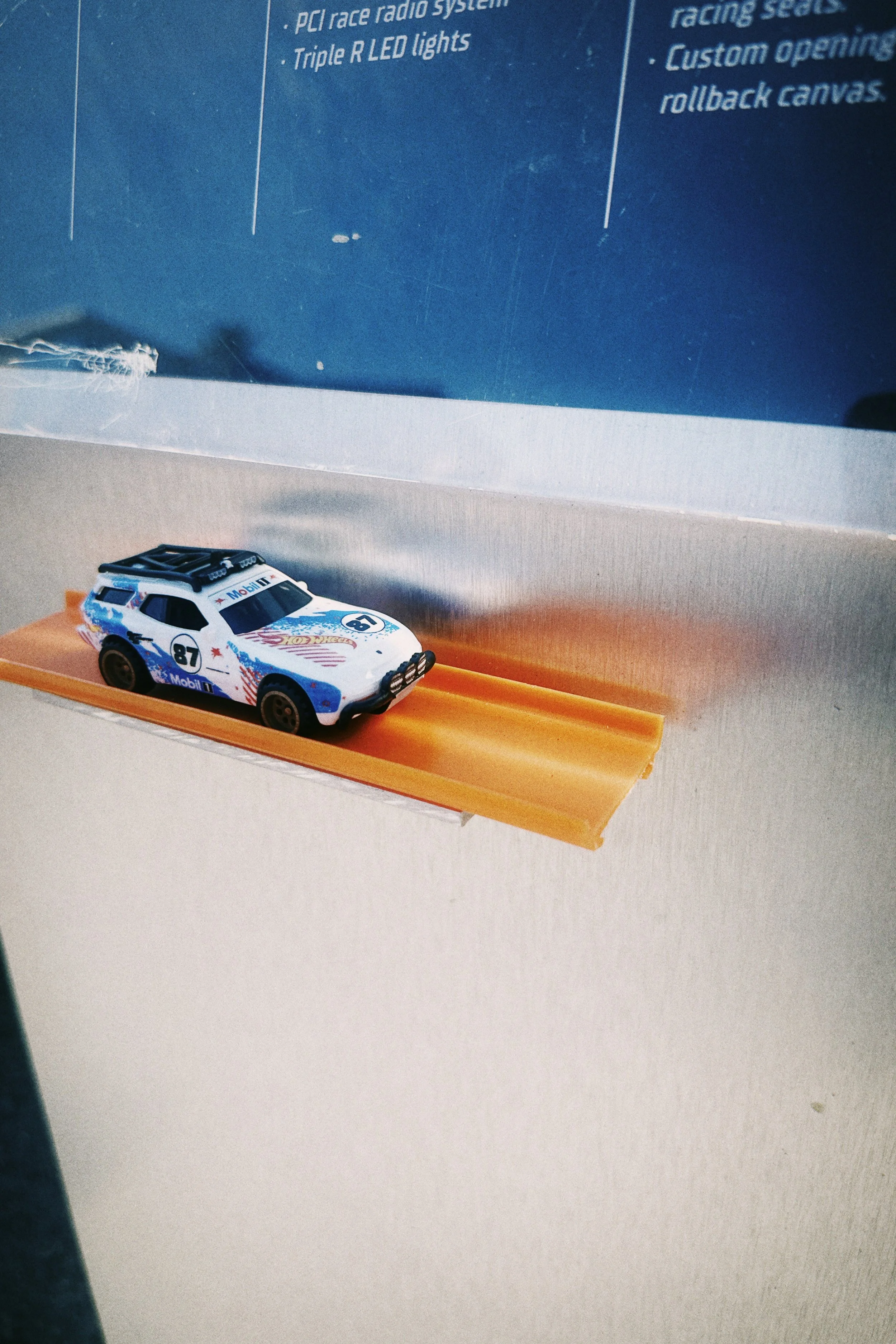 "Dirt Meister 944" 1:64 Scale