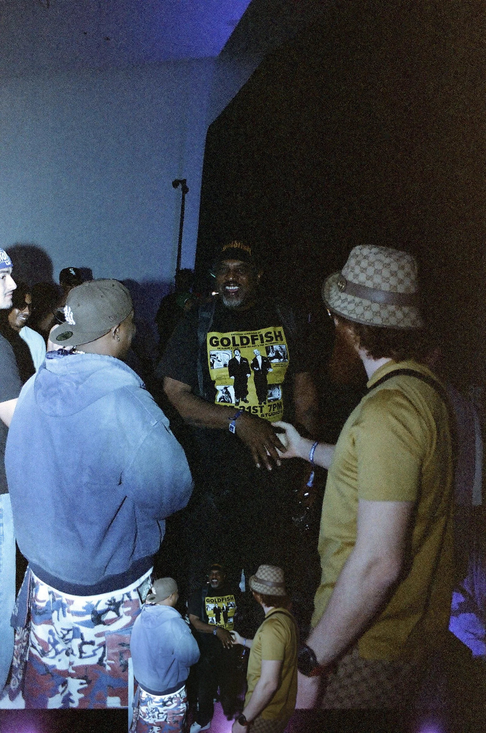 84120018.jpg
