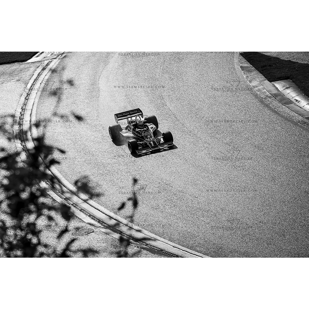 Lotus 77 in the rain.png