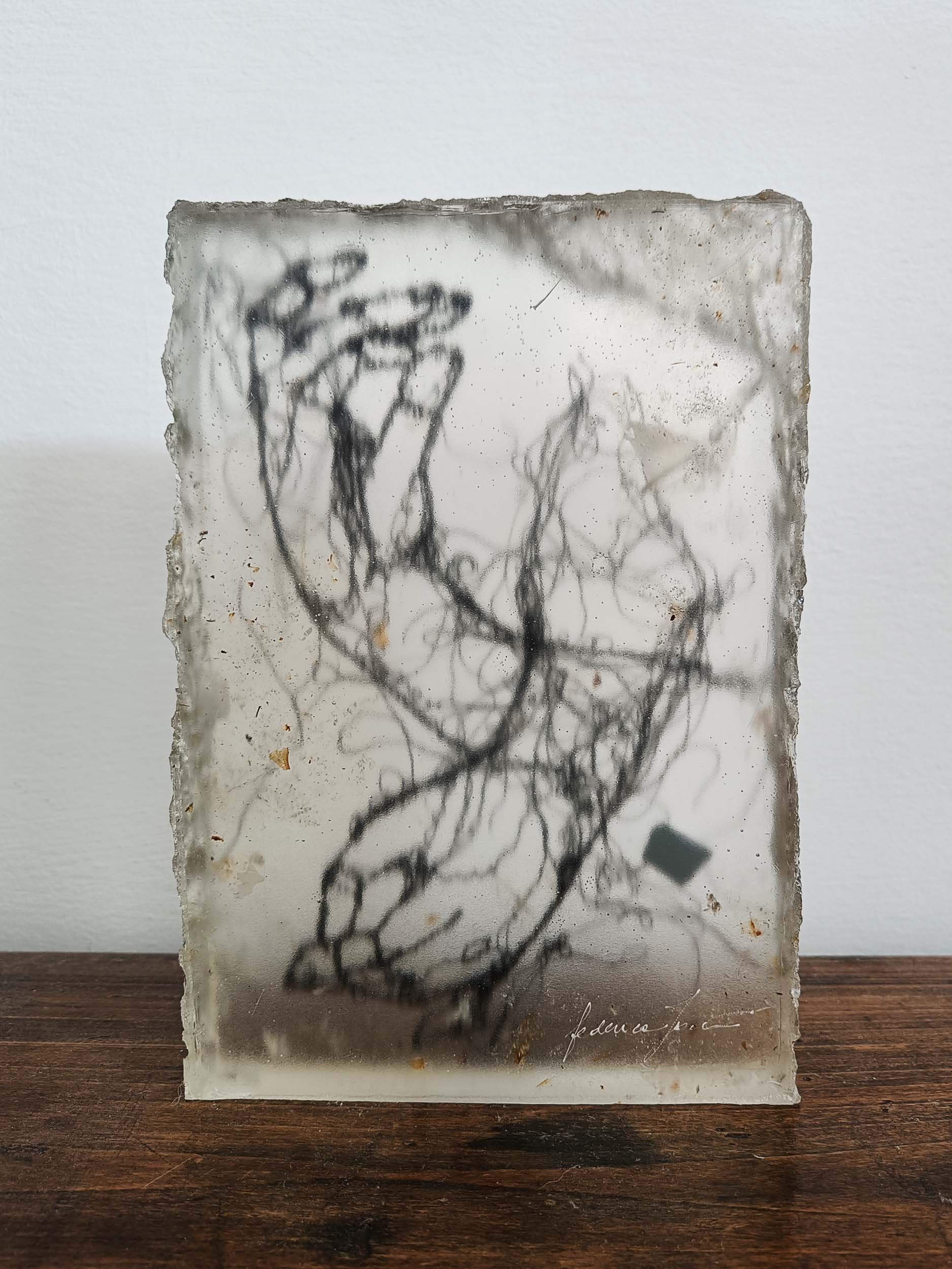 Sculpted epoxy resin with embedded cotton thread embroidery