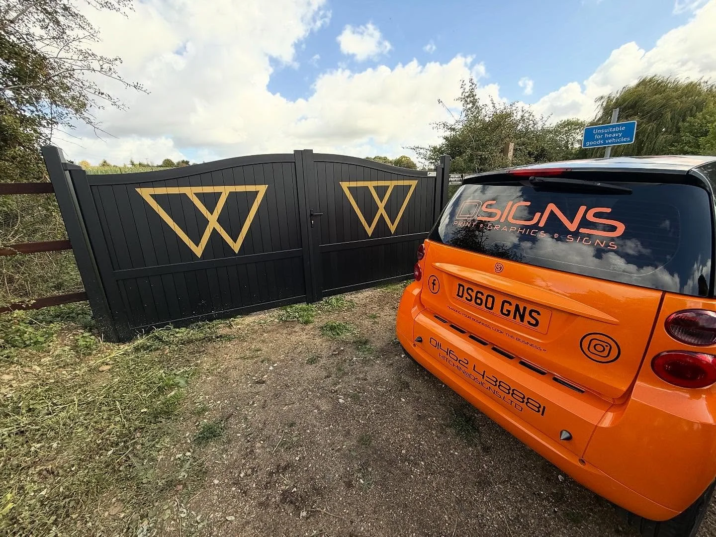 Logo went on the gates today! With many thanks to @mroalfe &amp; @vmlyr