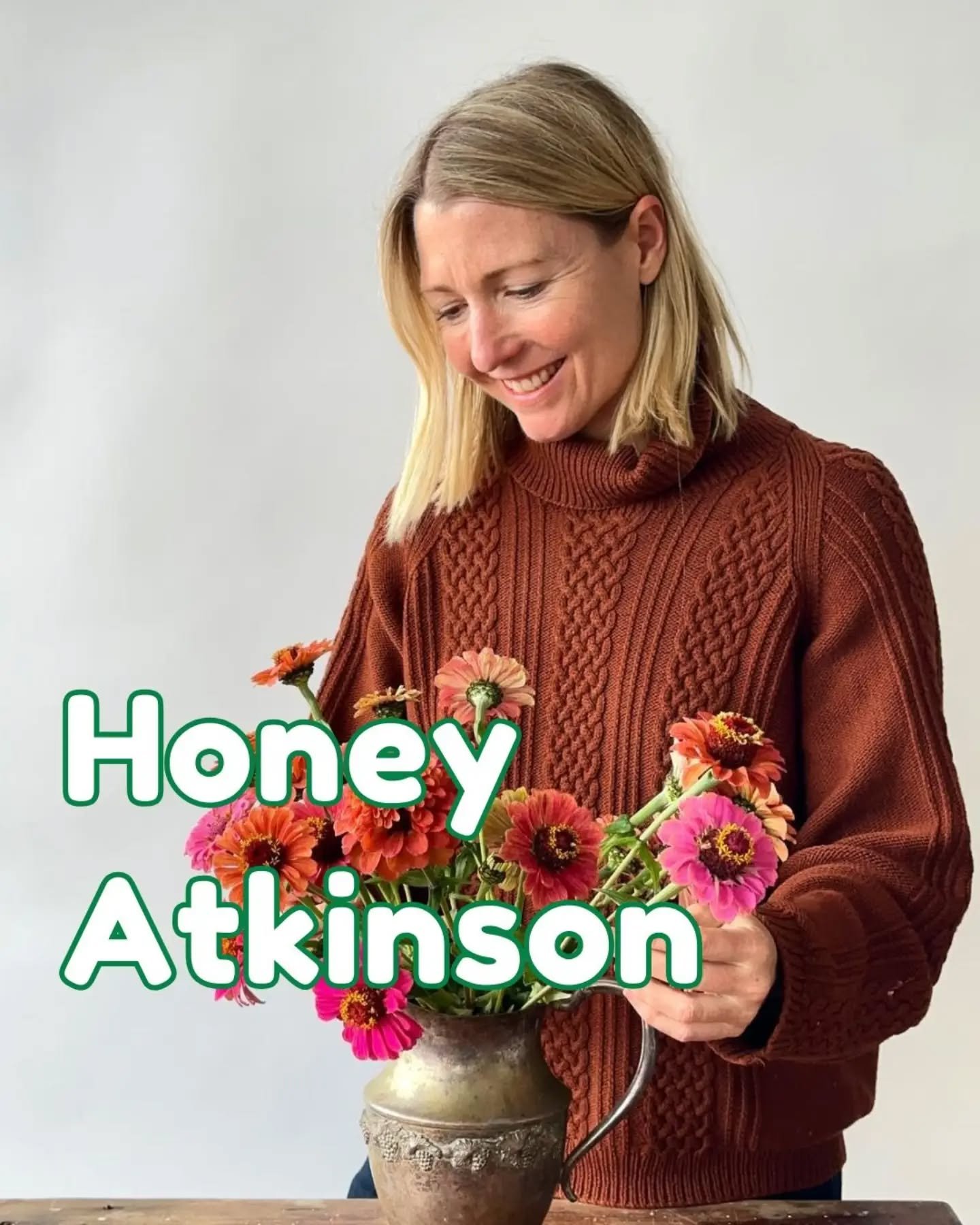 We first came across Honey @honeyatkinson when she worked with @compostable.kate on The Compost Coach, and very quickly became obsessed with her photography, her garden, and her outlook on life. 

We're inspired by her colour combinations, her abilit