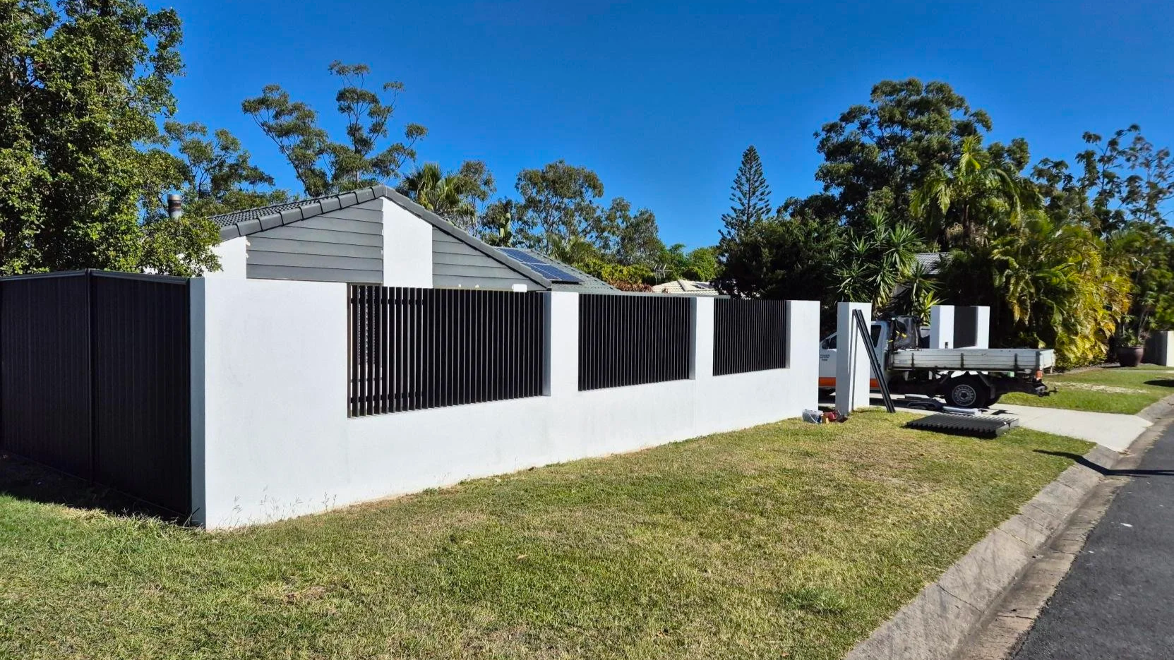 Aluminium Fence panels, Gates, Fence, Batten screens, Tweed, Brisbane, Gold Coast