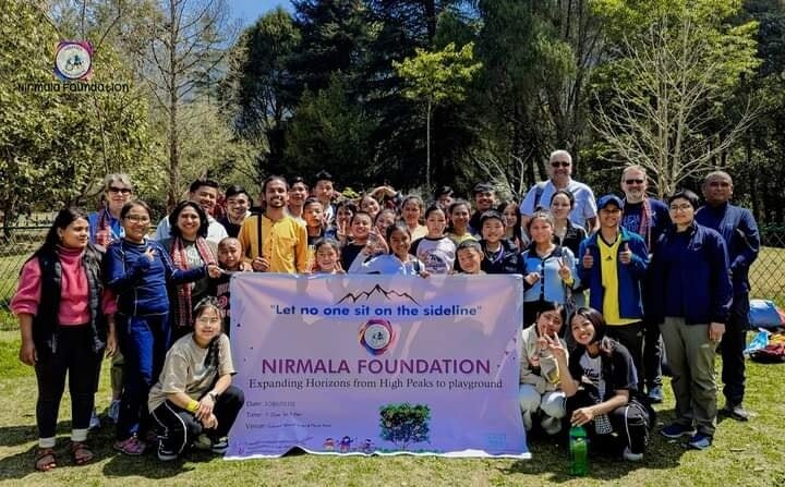 New Futures trustees Andrew Small, Lynne McCutcheon, and Alex Maher were thrilled to join the Nirmala Foundation and the children of the Hope Centre on a nature hike and yoga experience recently.

The event was part of a pilot study (funded by New Fu