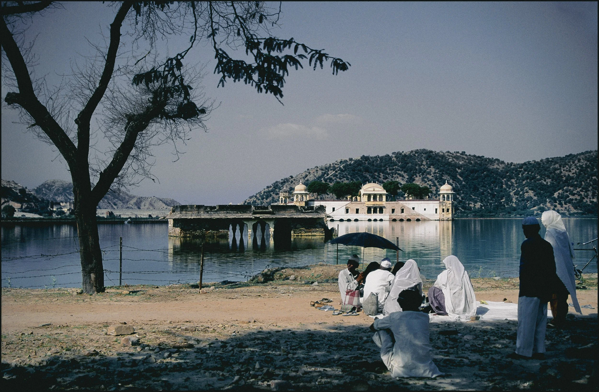lake palace.jpg